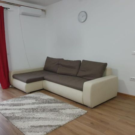 Apartament Adriana Apartman Gyüreg Kültér fotó