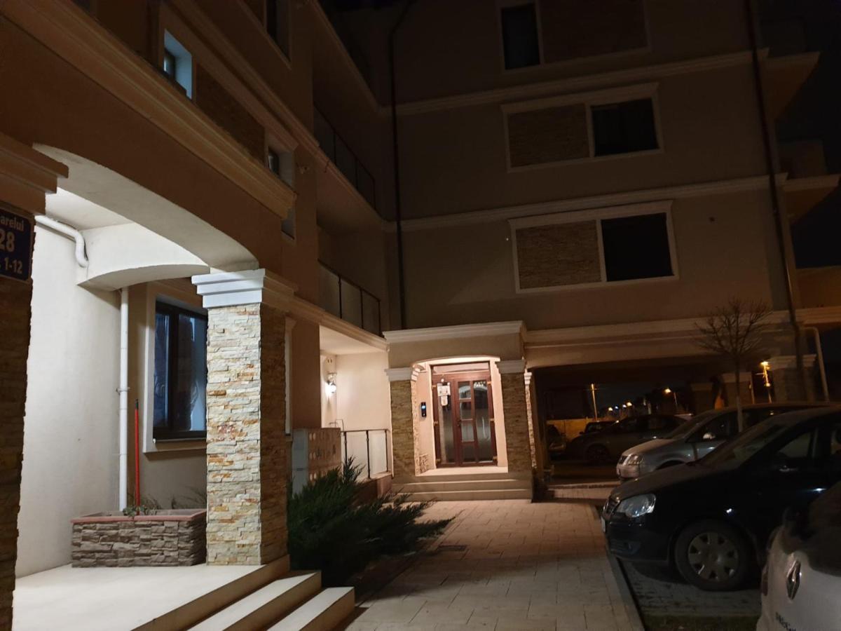 Apartament Adriana Apartman Gyüreg Kültér fotó