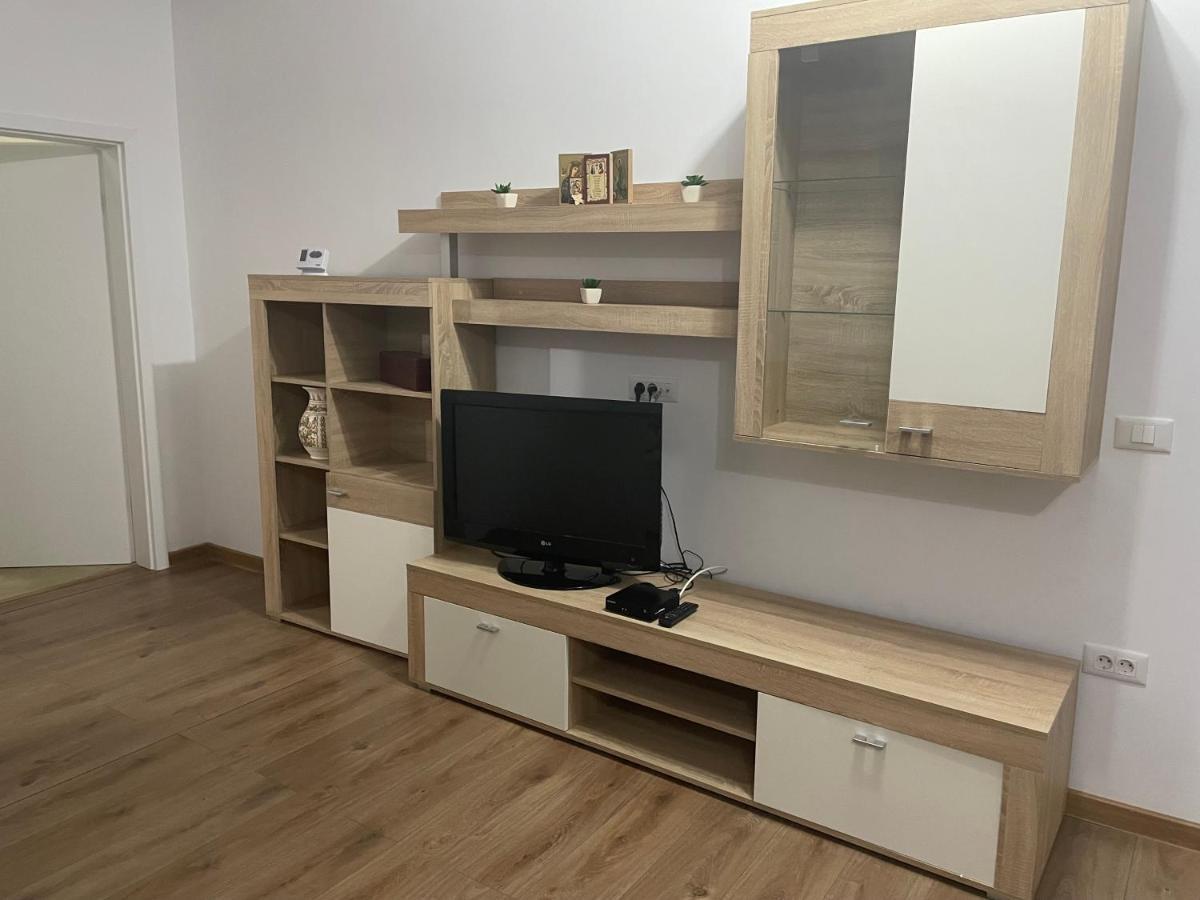 Apartament Adriana Apartman Gyüreg Kültér fotó