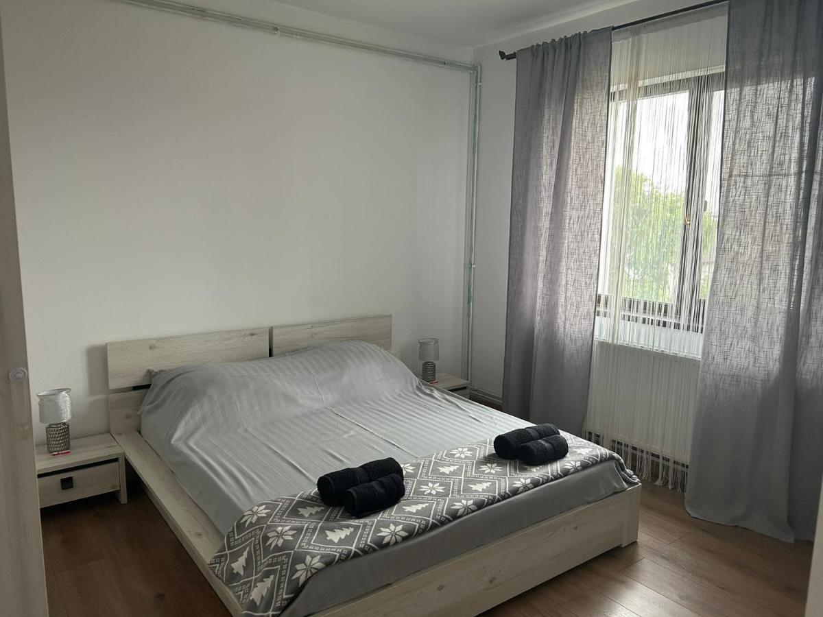 Apartament Adriana Apartman Gyüreg Kültér fotó